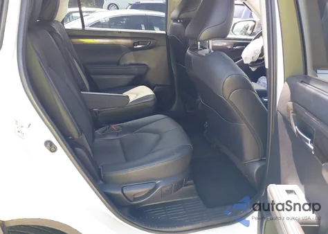 2022 Toyota Highlander Limited z USA, uszkodzony, nr VIN 5TDDZRBH0NS246534